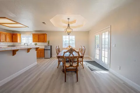 Dining - 17864 Road 25, Madera, CA 93638 photo 1 of 3