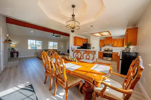 Dining - 17864 Road 25, Madera, CA 93638 photo 2 of 3