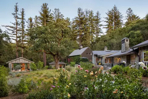 155 Grove Dr, Portola Valley, CA 94028