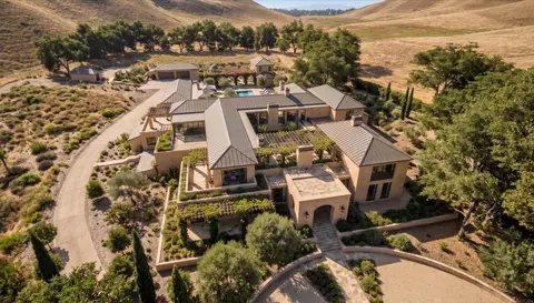 Undisclosed, Portola Valley, CA 94028