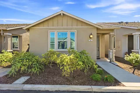 844 Castellona Dr, Newman, CA 95360