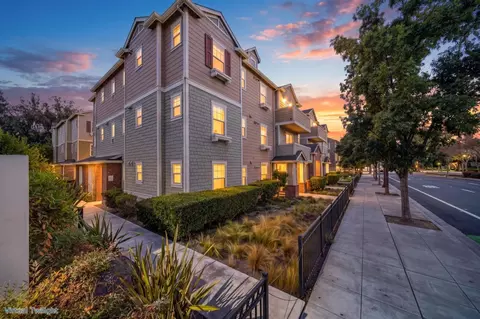 1033 Scotia Ter 202, Sunnyvale, CA 94089