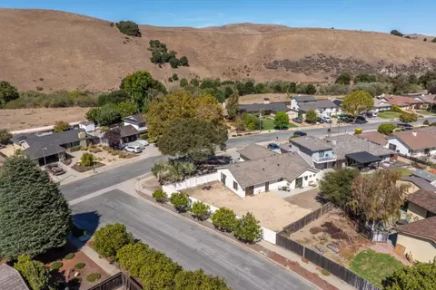 View/Area - 23045 Guidotti Dr, Salinas, CA 93908 photo 4 of 7