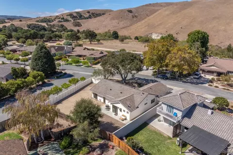 View/Area - 23045 Guidotti Dr, Salinas, CA 93908 photo 3 of 7