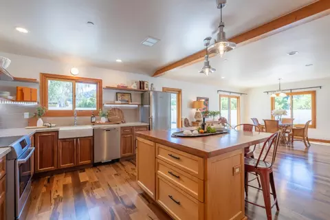 Kitchen - 23045 Guidotti Dr, Salinas, CA 93908 photo 4 of 5