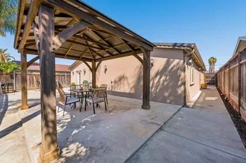 Exterior - 40489 Davis St, Fremont, CA 94538 photo 8 of 11