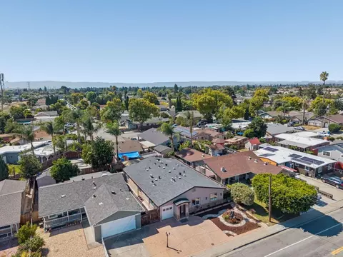 View/Area - 40489 Davis St, Fremont, CA 94538 photo 2 of 3