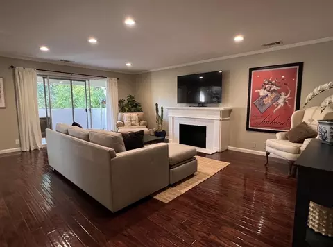 600 Pennsylvania Ave 12, Los Gatos, CA 95030