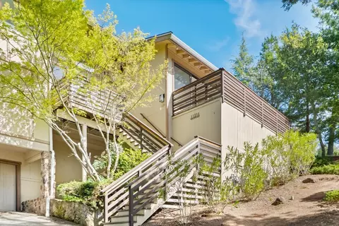 11234 Sun Valley Dr, Oakland, CA 94605