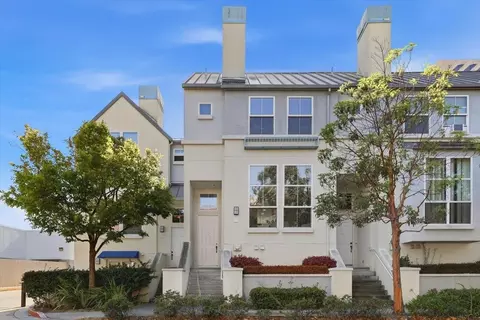 208 Village Ln, Foster City, CA 94404