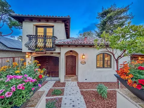 960 NE Mission St, Carmel, CA 93921