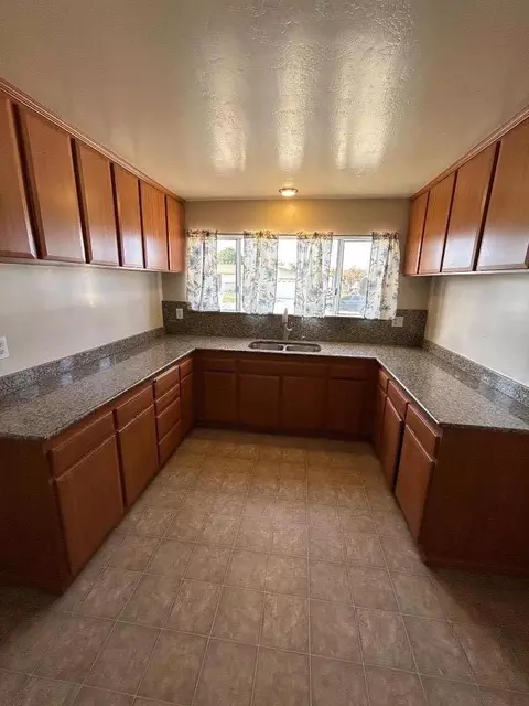 Kitchen - 1259 Summit Dr, Salinas, CA 93905 photo 1 of 3