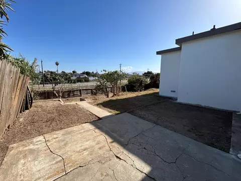 Exterior - 1259 Summit Dr, Salinas, CA 93905 photo 4 of 9