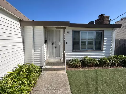 Exterior - 1259 Summit Dr, Salinas, CA 93905 photo 2 of 9