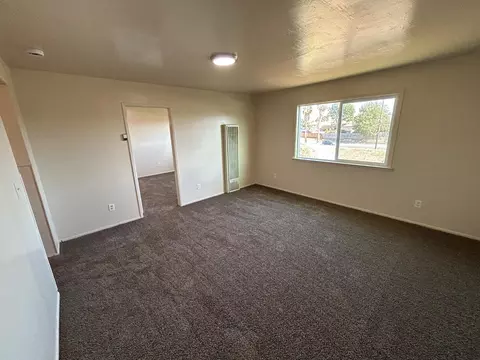 Living - 1259 Summit Dr, Salinas, CA 93905 photo 4 of 4