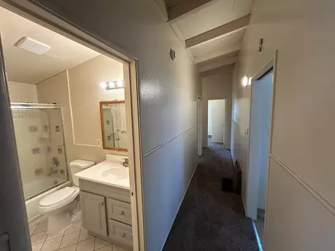 Entry Way - 1259 Summit Dr, Salinas, CA 93905 photo 2 of 4