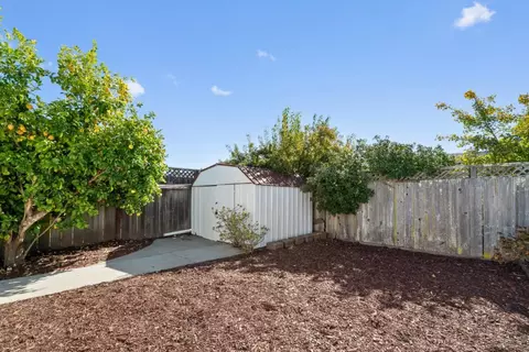 Exterior - 218 Siesta Dr, Aptos, CA 95003 photo 6 of 9