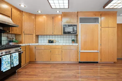 Kitchen - 218 Siesta Dr, Aptos, CA 95003 photo 6 of 7