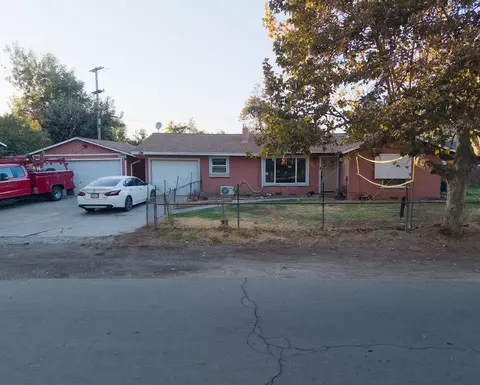 Exterior - 1569 Normandy Dr, Modesto, CA 95351 photo 1 of 5