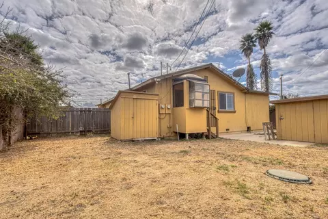 Exterior - 431 Espinosa Rd, Salinas, CA 93907 photo 11 of 16
