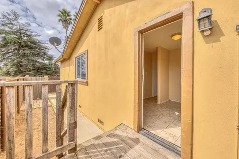 Exterior - 431 Espinosa Rd, Salinas, CA 93907 photo 12 of 16