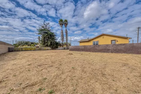 Exterior - 431 Espinosa Rd, Salinas, CA 93907 photo 16 of 16