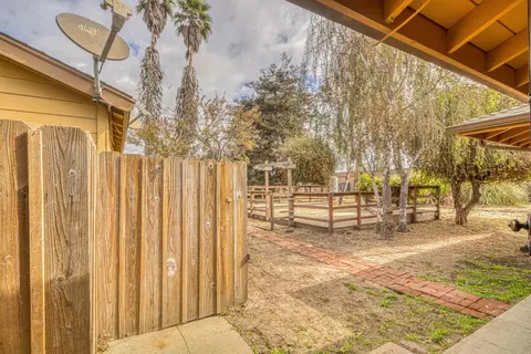 Exterior - 431 Espinosa Rd, Salinas, CA 93907 photo 3 of 16