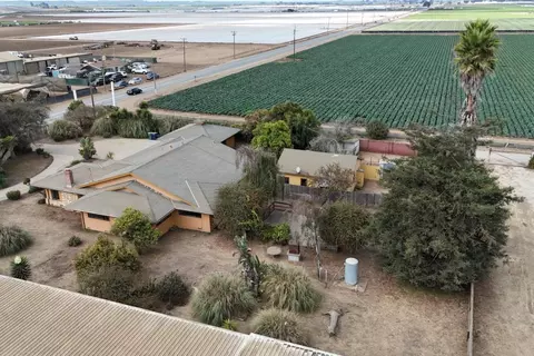 View/Area - 431 Espinosa Rd, Salinas, CA 93907 photo 8 of 11