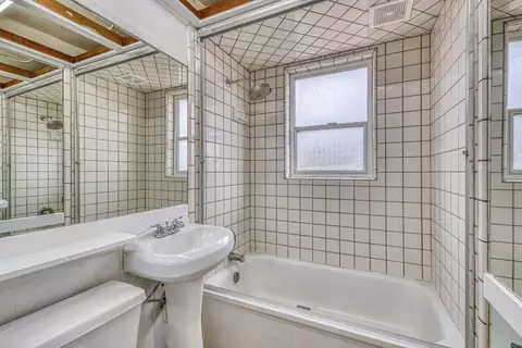 Bath - 431 Espinosa Rd, Salinas, CA 93907 photo 6 of 7