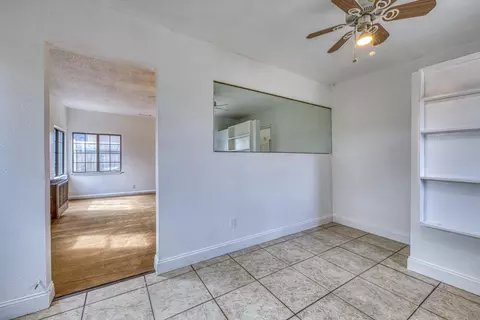 Living - 431 Espinosa Rd, Salinas, CA 93907 photo 11 of 13