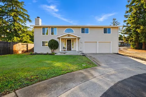 305 Castle Ct, Roseville, CA 95678
