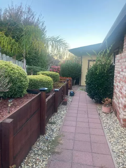 Exterior - 9801 Clover Trl, Salinas, CA 93907 photo 6 of 7