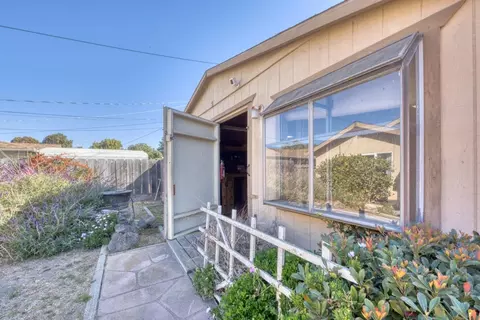Exterior - 246 Dororo Dr, Salinas, CA 93906 photo 8 of 11
