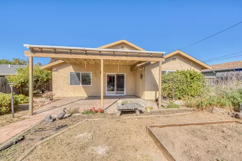 Exterior - 246 Dororo Dr, Salinas, CA 93906 photo 5 of 11