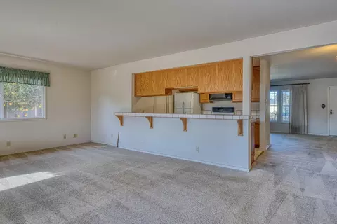 Living - 246 Dororo Dr, Salinas, CA 93906 photo 5 of 6