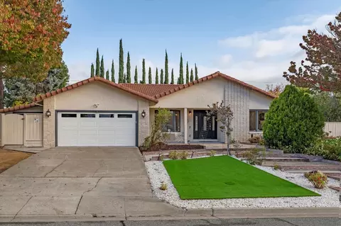 12866 Glen Brae Dr, Saratoga, CA 95070