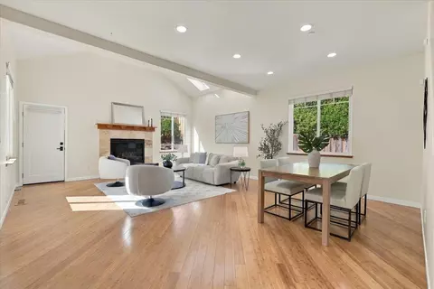Living - 4585 Dawn Ln, Soquel, CA 95073 photo 2 of 5