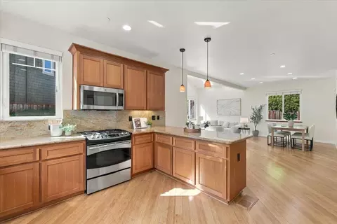 Kitchen - 4585 Dawn Ln, Soquel, CA 95073 photo 4 of 4
