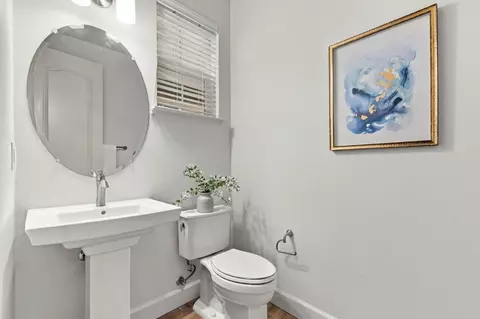 Bath - 56 Regency Pl, Hayward, CA 94544 photo 2 of 3