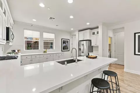 Kitchen - 56 Regency Pl, Hayward, CA 94544 photo 1 of 4