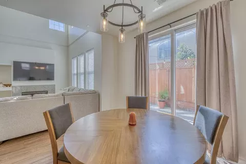 Dining - 1960 Bradbury St, Salinas, CA 93906 photo 1 of 2