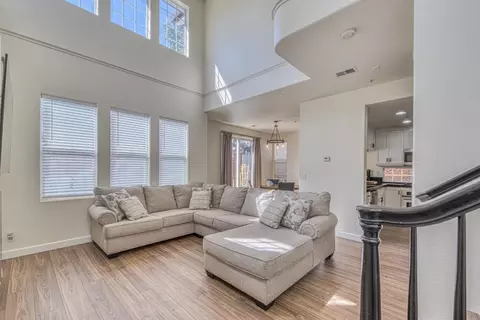 Living - 1960 Bradbury St, Salinas, CA 93906 photo 1 of 1