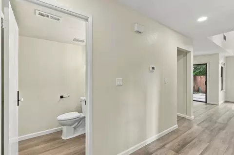 Entry Way - 76 Bright View Ln, Watsonville, CA 95076 photo 4 of 4