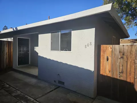 Exterior - 806-808 Moraga Dr, Mountain View, CA 94041 photo 2 of 4