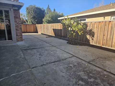 Exterior - 806-808 Moraga Dr, Mountain View, CA 94041 photo 3 of 4