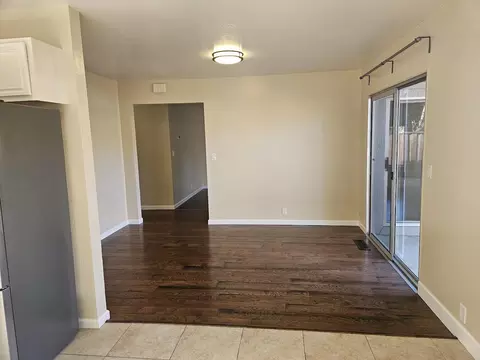 Living - 806-808 Moraga Dr, Mountain View, CA 94041 photo 2 of 3