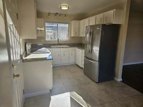 Kitchen - 806-808 Moraga Dr, Mountain View, CA 94041 photo 1 of 1