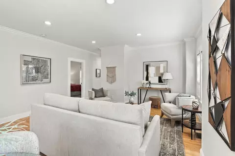 Living - 845 E Taylor St, San Jose, CA 95112 photo 1 of 2