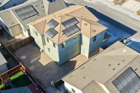View/Area - 15 Pepper Tree Ct, Greenfield, CA 93927 photo 4 of 6
