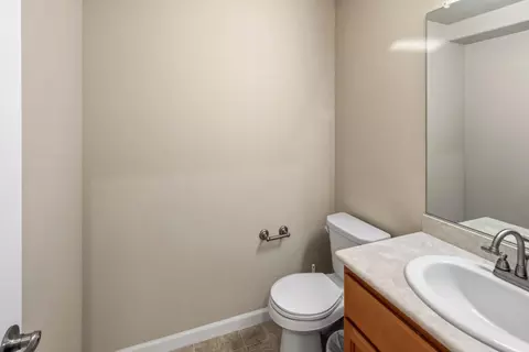 Bath - 15 Pepper Tree Ct, Greenfield, CA 93927 photo 1 of 3